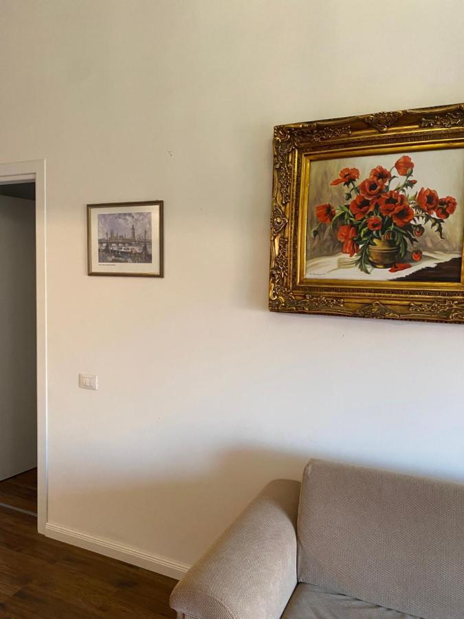 Ambassador Tirana Apartment Luaran gambar