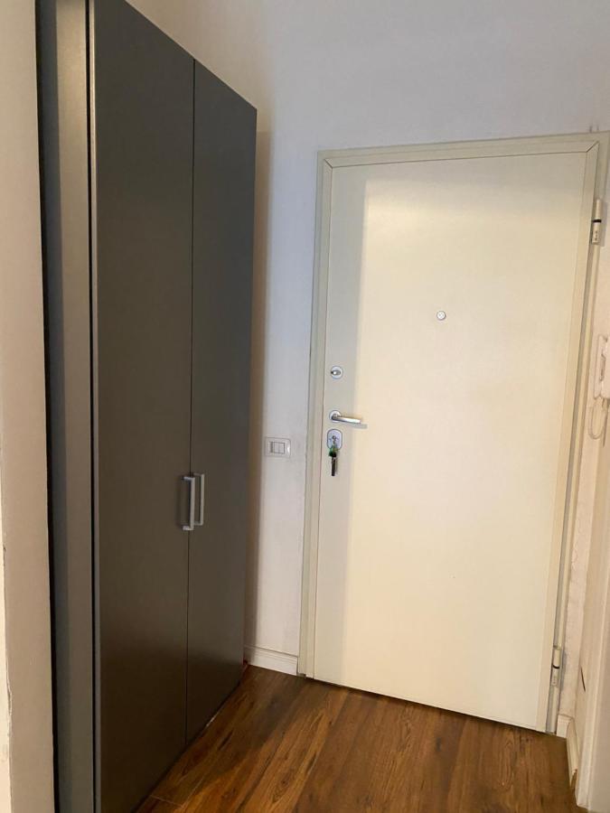 Ambassador Tirana Apartment Luaran gambar