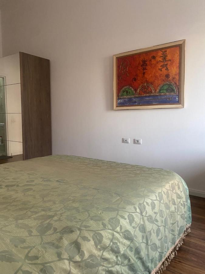 Ambassador Tirana Apartment Luaran gambar